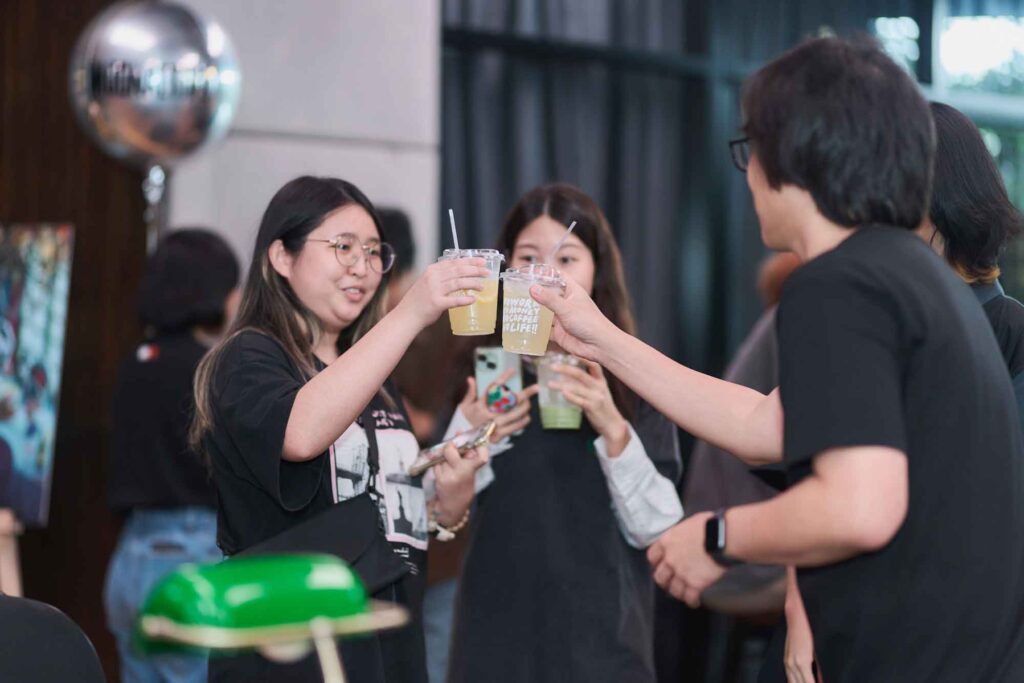 Niramit Creations | Unleash Your Creativity in a Dynamic and Inspiring Art Jam Niramit Creations | Unleash Your Creativity in a Dynamic and Inspiring Art Jam