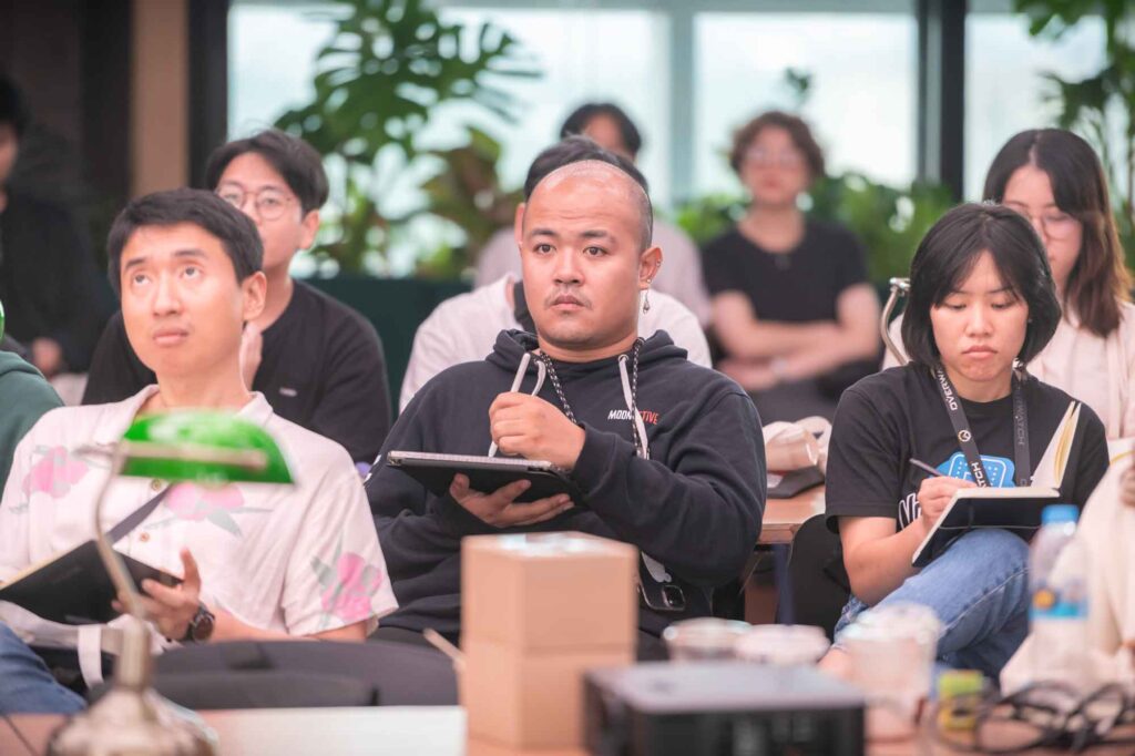 Niramit Creations | Unleash Your Creativity in a Dynamic and Inspiring Art Jam Niramit Creations | Unleash Your Creativity in a Dynamic and Inspiring Art Jam